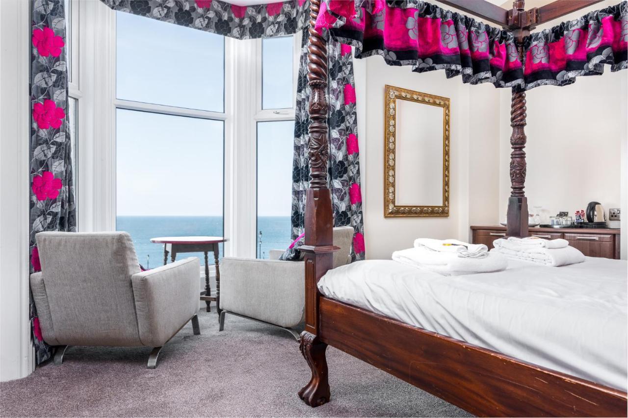 Riviera Guest house Whitby