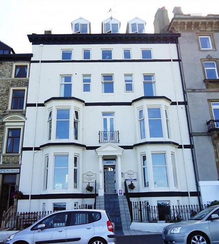 Riviera Guest house Whitby